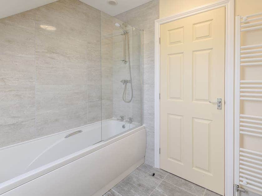 Bathroom | 1 Dawson Park - Dawson Holiday Homes, Mablethorpe