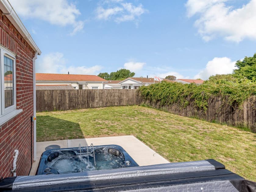 Garden | 1 Dawson Park - Dawson Holiday Homes, Mablethorpe