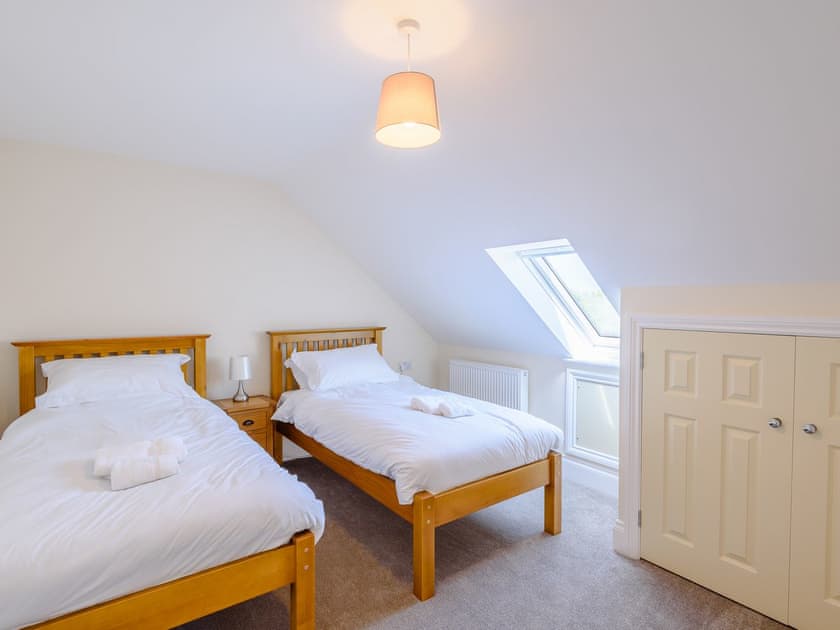 Twin bedroom | 4 Dawson Park - Dawson Holiday Homes, Mablethorpe