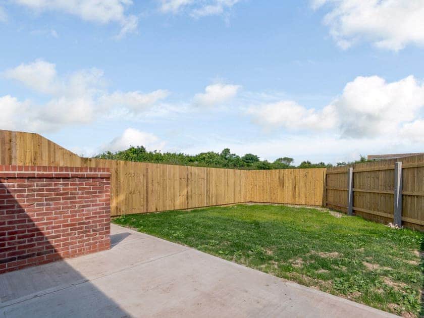 Garden | 4 Dawson Park - Dawson Holiday Homes, Mablethorpe