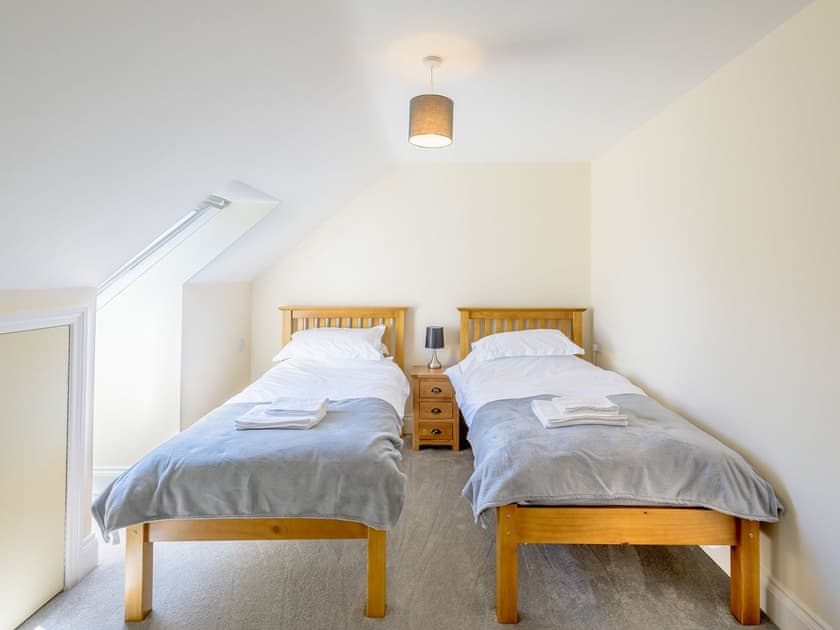 Twin bedroom | 5 Dawson Park - Dawson Holiday Homes, Mablethorpe