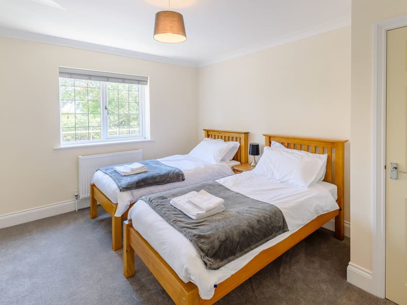 Twin bedroom | 6 Dawson Park - Marian Avenue Properties, Mablethorpe
