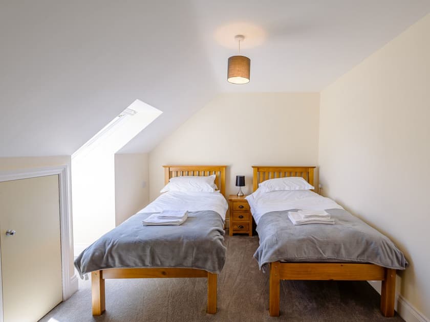 Twin bedroom | 6 Dawson Park - Marian Avenue Properties, Mablethorpe