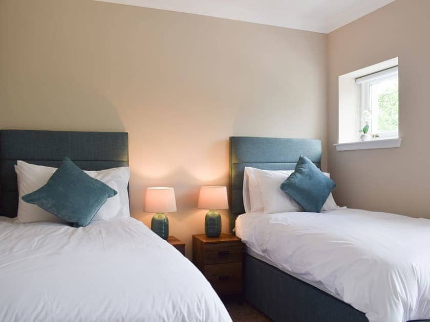 Twin bedroom | Craigmore View - Inchrie Holiday Cottages, Aberfoyle