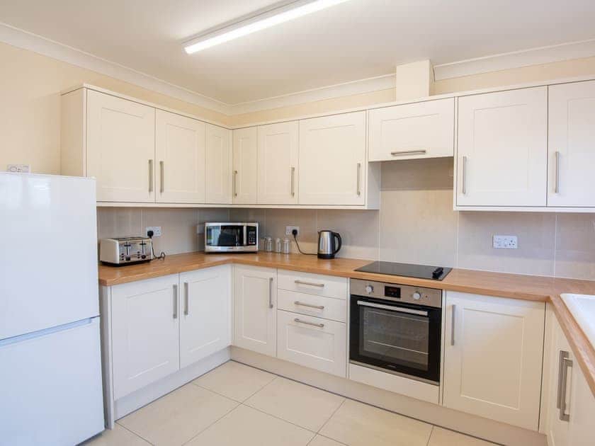 Kitchen/diner | 8 Dawson Park - Marian Avenue Properties, Mablethorpe
