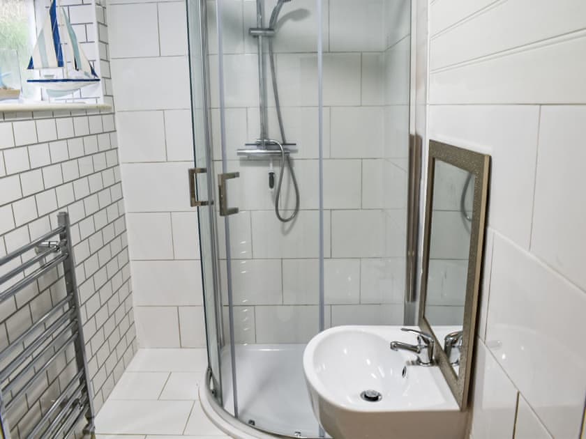 Shower room | Lower West, Knighton-on-Teme, Tenbury Wells
