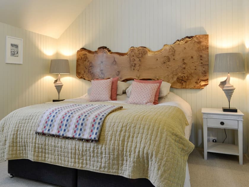 Double bedroom | Reidochie - Princeland Cottages, Coupar Angus, near Blairgowrie