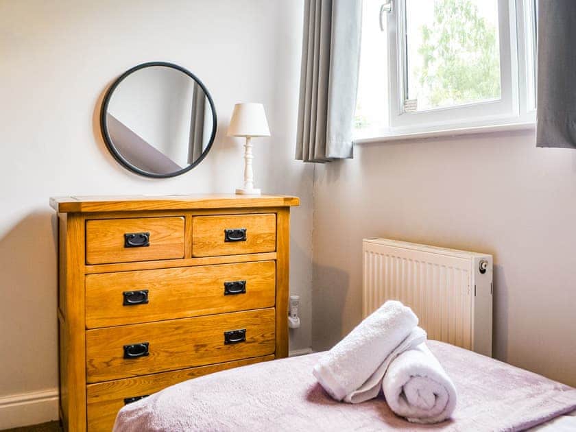 Twin bedroom | Fairfield Cottage, Ambleside