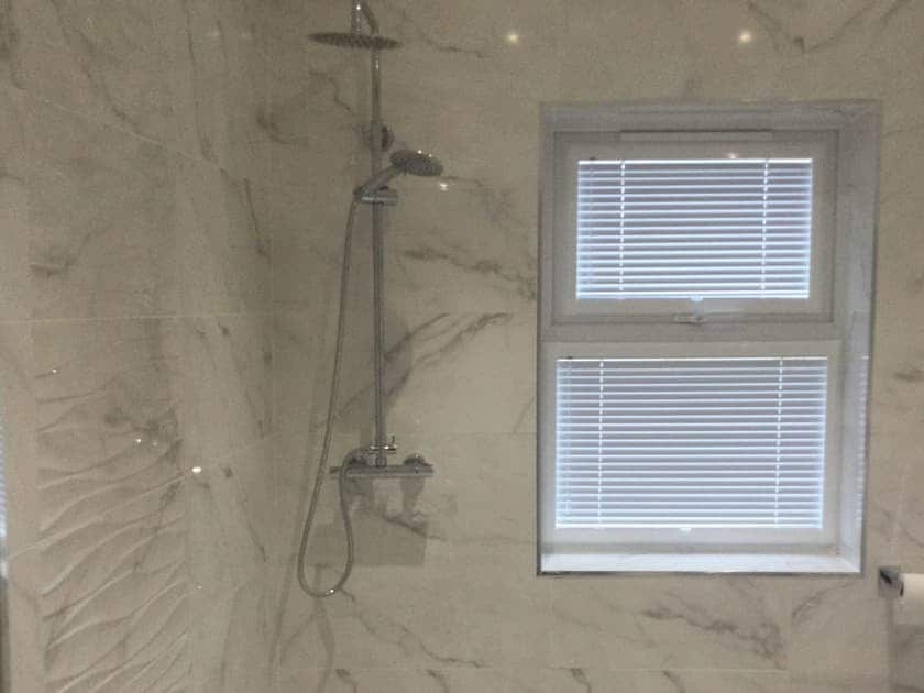 En-suite | Miners Meadow, Wheatley Hill, Durham