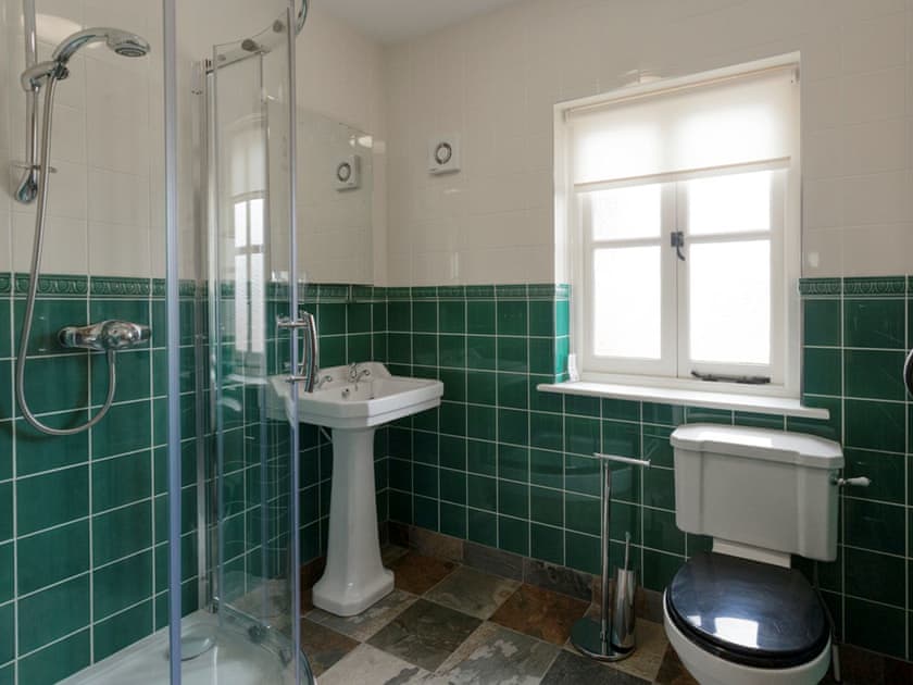 Shower room | Gelli-Hir, Tregaron