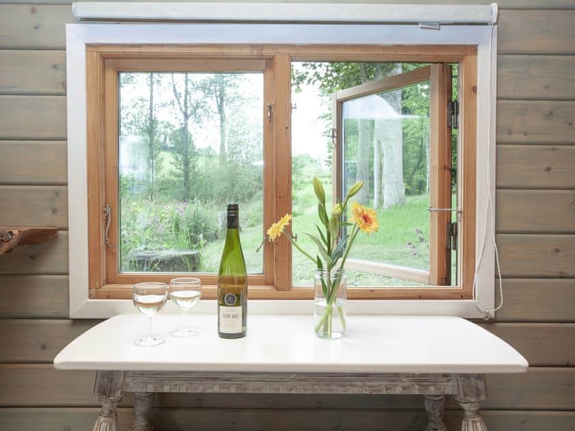 Interior | Mallard Roundhouse - Ponsford Ponds, Knowle, near Cullompton