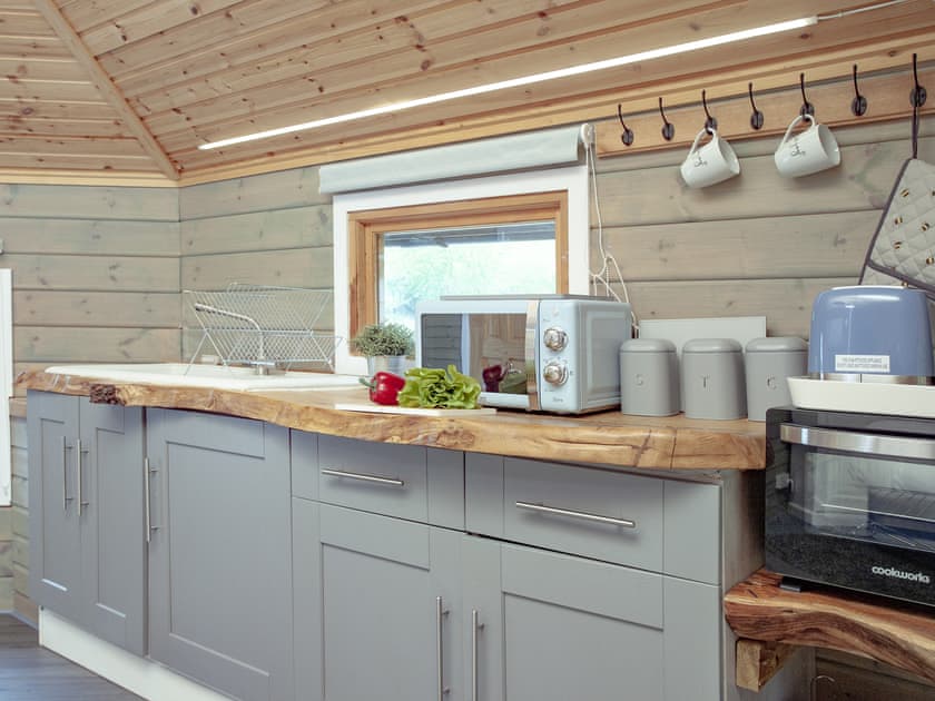 Kitchen | Mallard Roundhouse - Ponsford Ponds, Knowle, near Cullompton