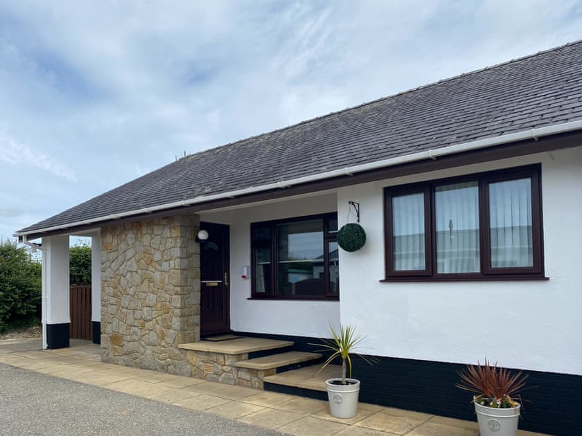 Exterior | White Towers, Llandwrog, near Caernarfon