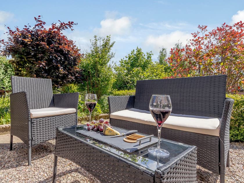 Sitting-out-area | Torreagles, Near Mintlaw