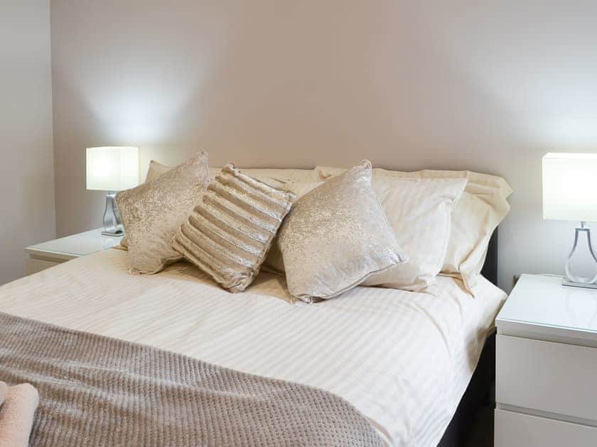 Double bedroom | Poppy Cottage - Hoxne Cottages, Strensall, near York