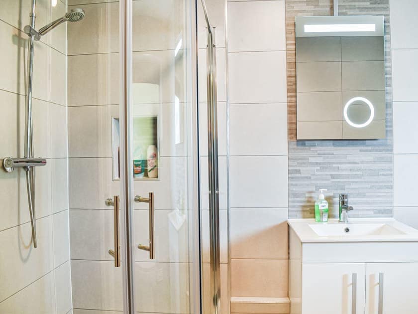 Shower room | Between the forest and the sea, New Milton, near Lymington