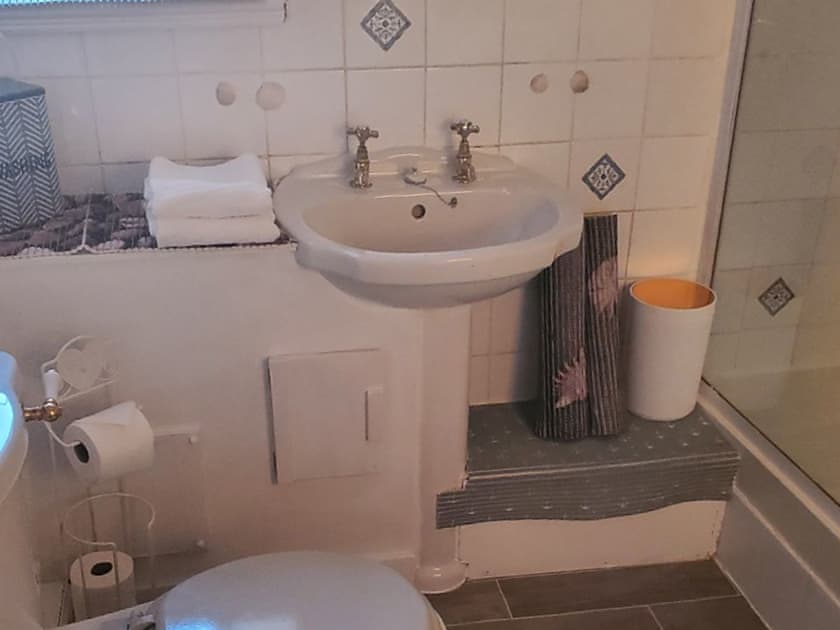 Shower room | Portland Cottage, Mousehole, near Penzance