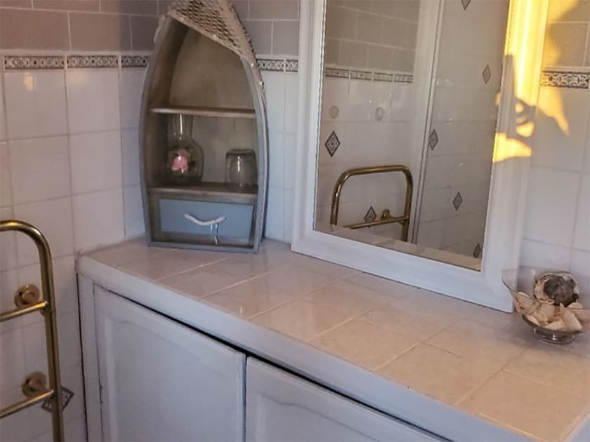 Shower room | Portland Cottage, Mousehole, near Penzance