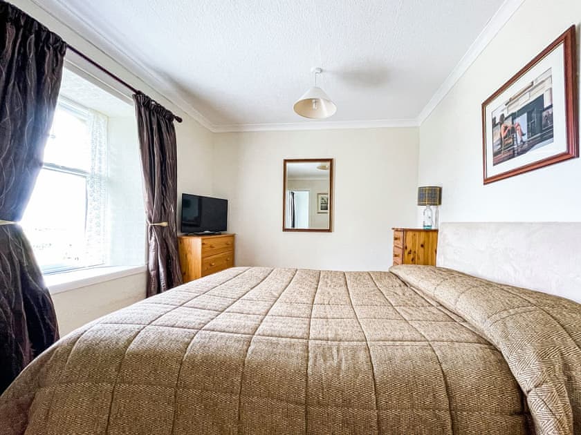 Double bedroom | Fourpenny Cottage - Fourpenny Cottages, Skelbo, near Dornoch