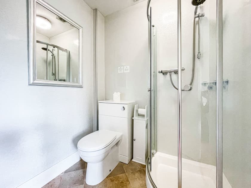 Shower room | Fourpenny Cottage - Fourpenny Cottages, Skelbo, near Dornoch