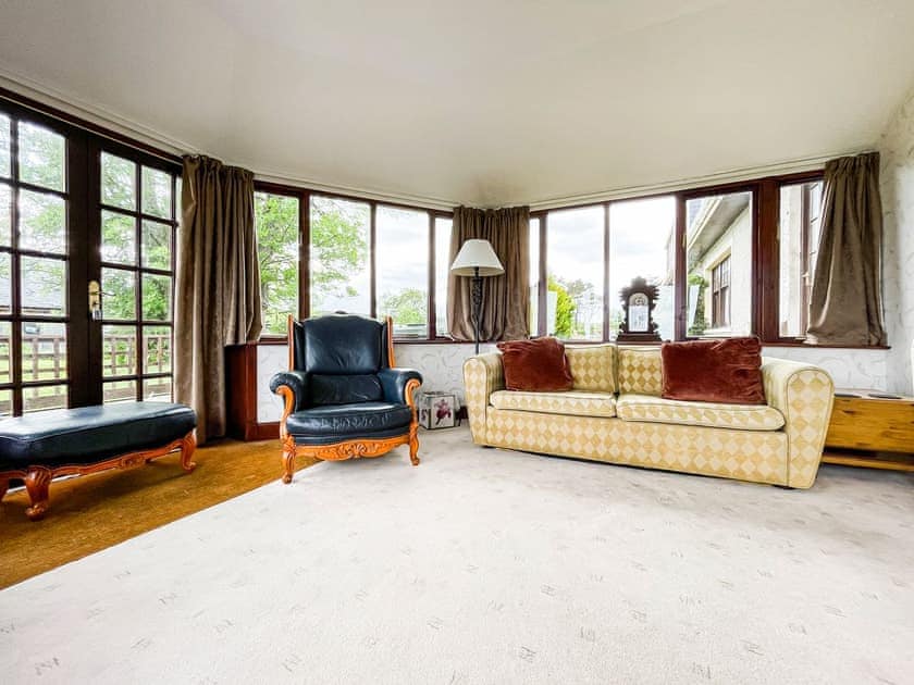 Living room | Fourpenny Studio - Fourpenny Cottages, Skelbo, near Dornoch