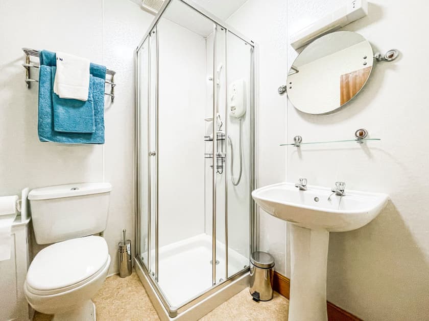Shower room | Fourpenny Studio - Fourpenny Cottages, Skelbo, near Dornoch