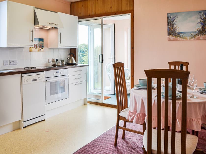 Kitchen/diner | Sunny Bank - Hunmanby Gap Cottages, Hunmanby Gap, near Filey
