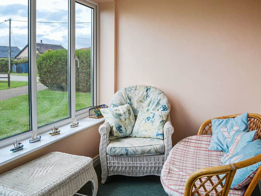 Sun room | Sunny Bank - Hunmanby Gap Cottages, Hunmanby Gap, near Filey
