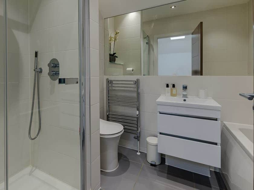 Shower room | Nursery Mews, Whitstable