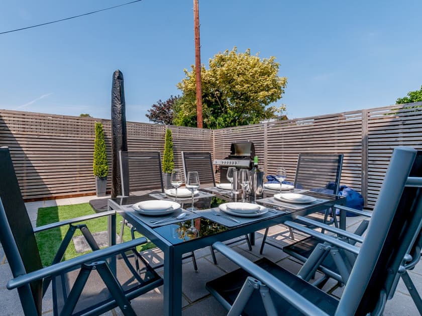 Sitting-out-area | Nursery Mews, Whitstable