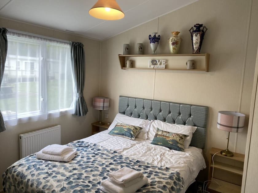 Double bedroom | Flamingo’s Rest - Percy Woods Golf and Country Retreat, Swarland, near Morpeth