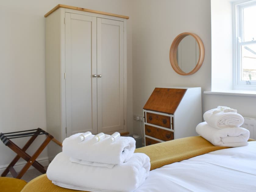 Double bedroom | Brittain House, Richmond