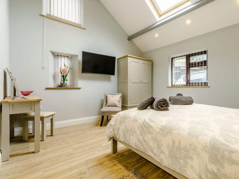 Master bedroom | Cwm Dulas Cottage, Llandewi Brefi, near Tregaron