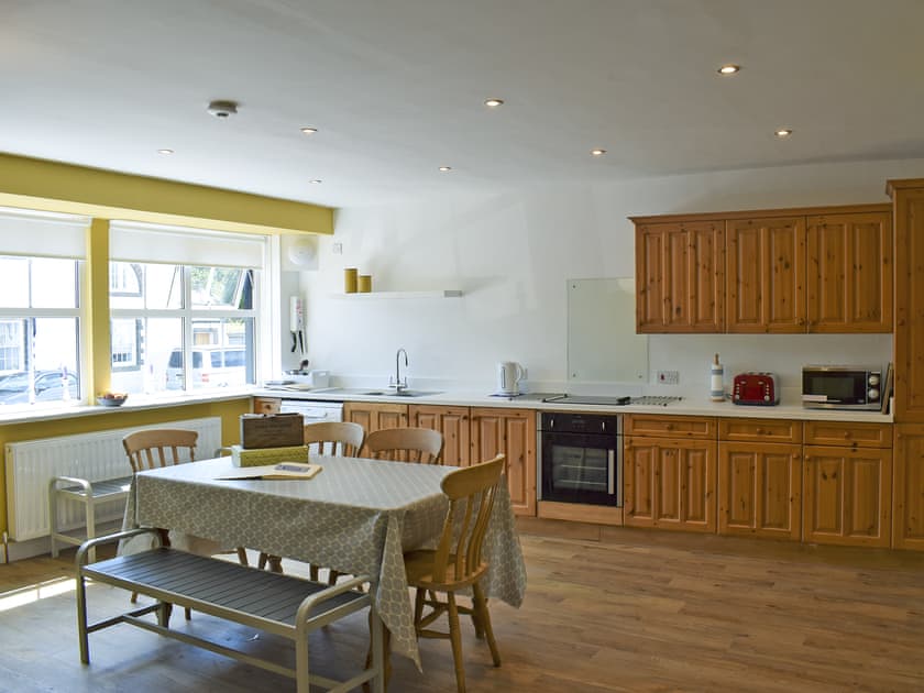 Kitchen/diner | Alice Cottage, Embleton