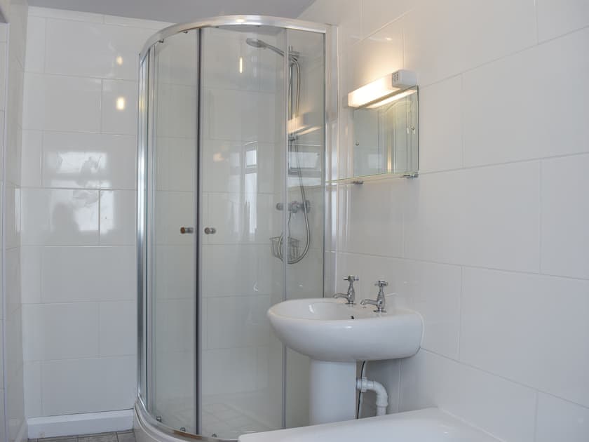 Bathroom | Alice Cottage, Embleton