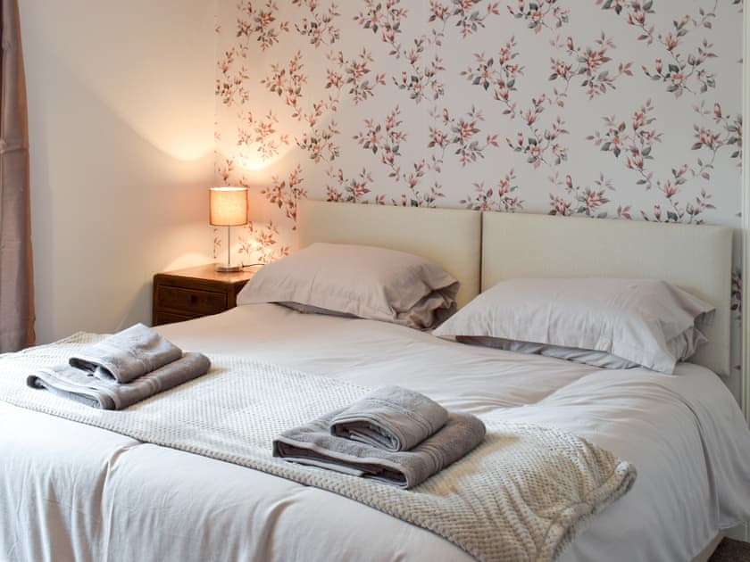 Kingsized bedroom - can be twin upon request | Tarn House, Wooler