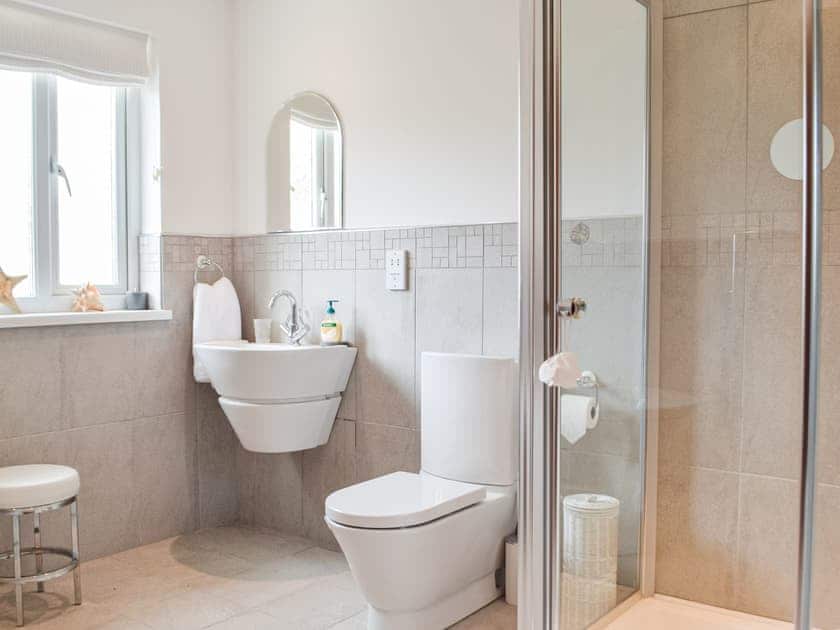 Bathroom | Trondra House, Ferryside
