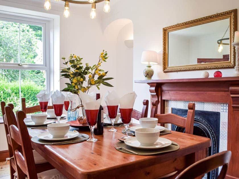 Dining room | Ty Lewis Cottage, Pwll near Llanelli