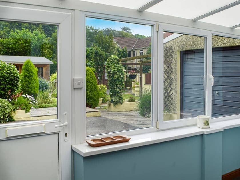 Conservatory | Ty Lewis Cottage, Pwll near Llanelli