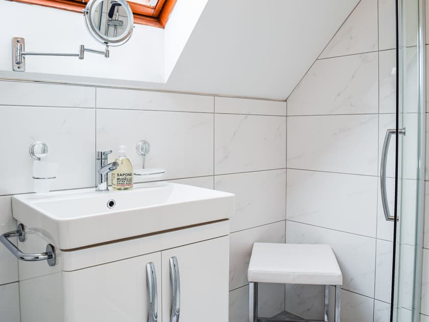 Bathroom | The Old Exchange, Market Bosworth