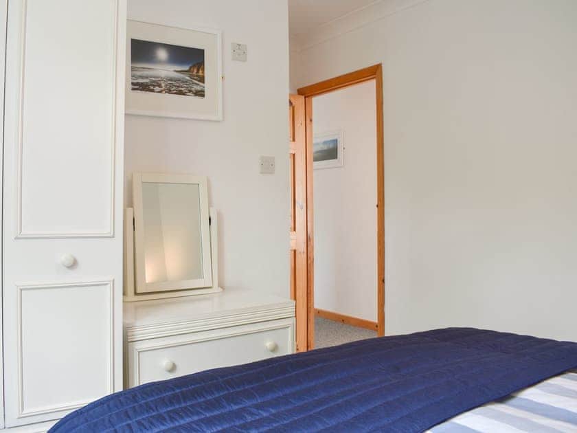 Double bedroom | Bungalow 10 - Fort Spinney Holiday Bungalows, Yaverland