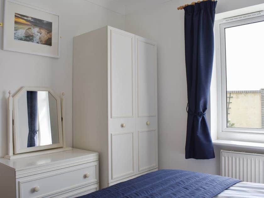 Double bedroom | Bungalow 10 - Fort Spinney Holiday Bungalows, Yaverland