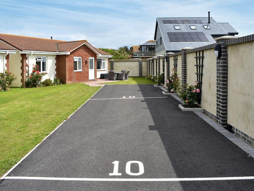 Exterior | Bungalow 10 - Fort Spinney Holiday Bungalows, Yaverland