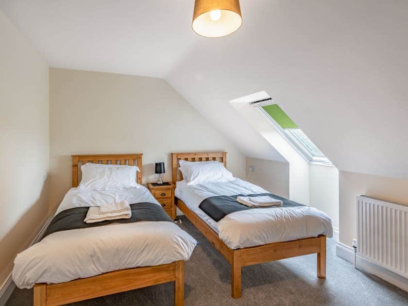 Twin bedroom | 7 Dawson Park - Marian Avenue Properties, Mablethorpe