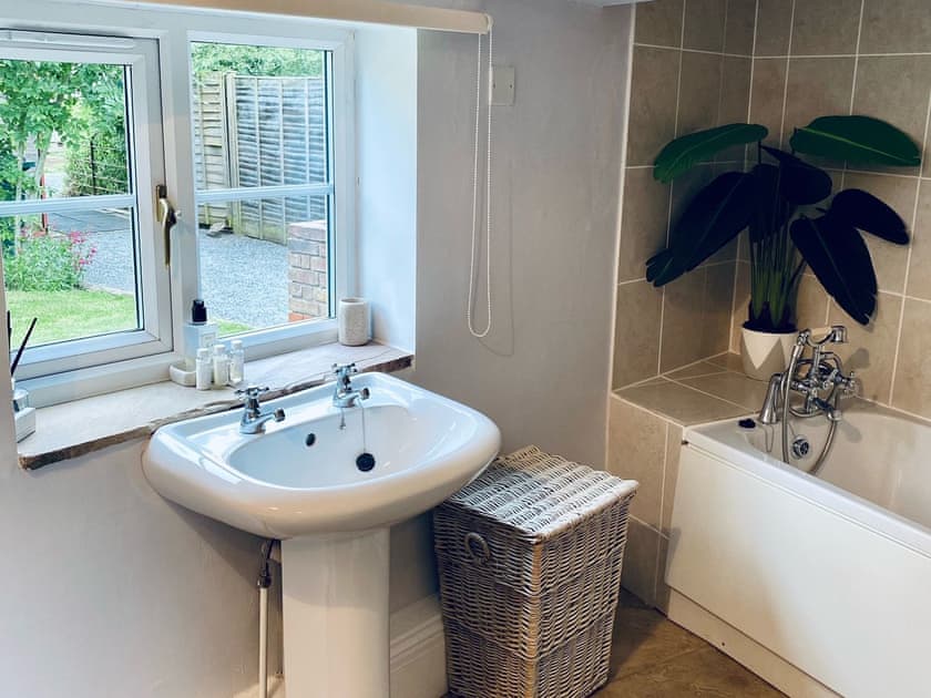 Bathroom | The Parlour, Earl’s Croome, near Great Malvern
