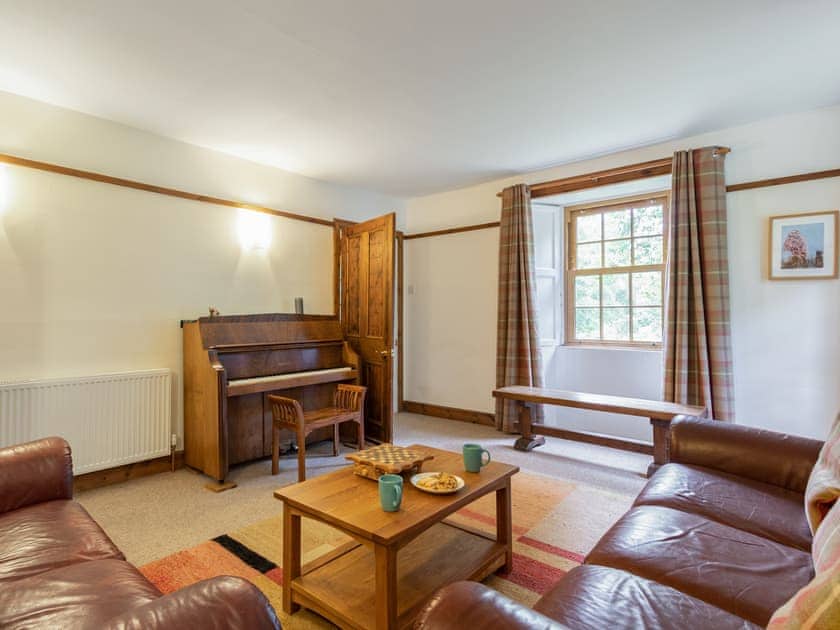 Sitting room | Grantully Cottage, Aberfeldy
