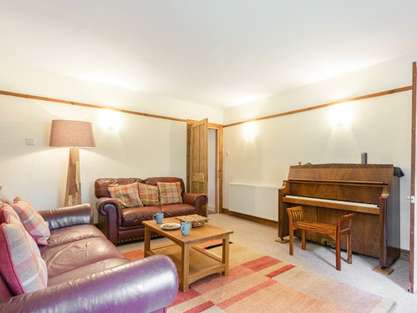 Sitting room | Grantully Cottage, Aberfeldy