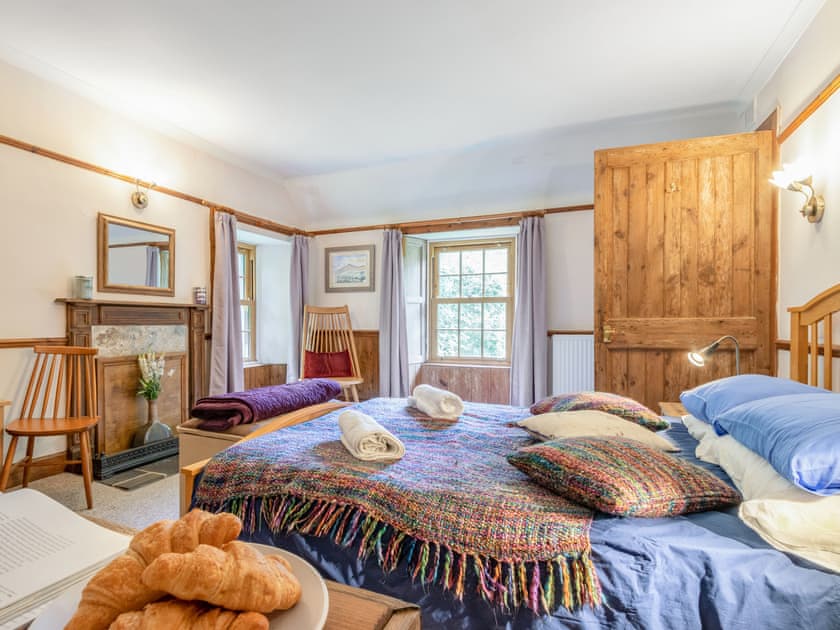 Double bedroom | Grantully Cottage, Aberfeldy