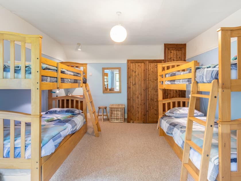Bunk bedroom | Grantully Cottage, Aberfeldy