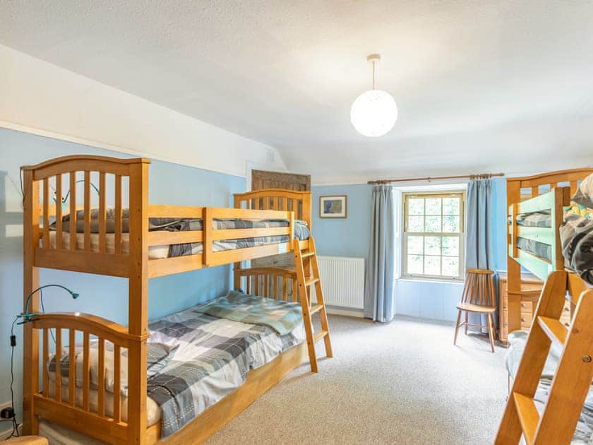 Bunk bedroom | Grantully Cottage, Aberfeldy